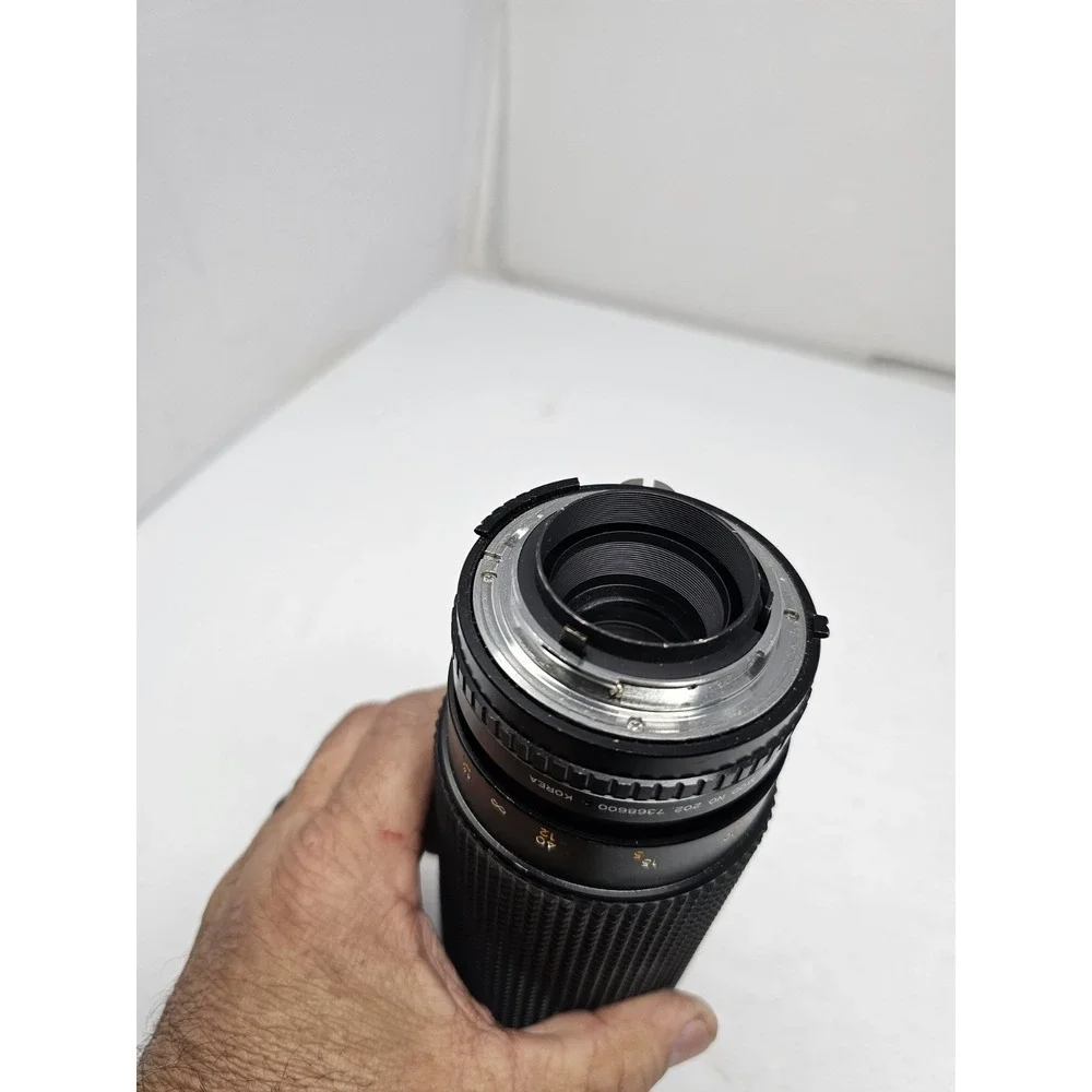 Sears Model‎ 202 Camera Lens Auto Zoom Multi-Coated 1:4.0-5.6 f=60-300mm